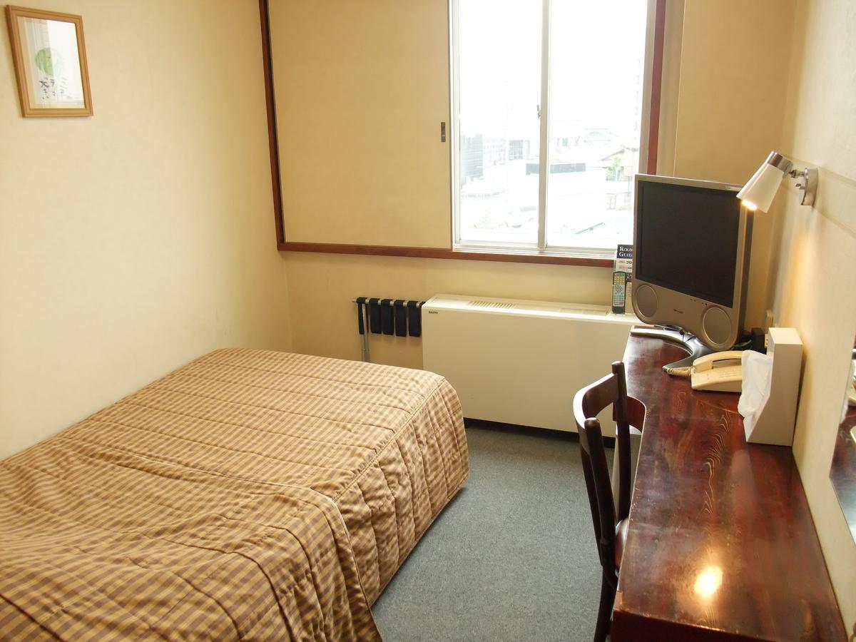 Maebashi Business Hotel Luka Экстерьер фото